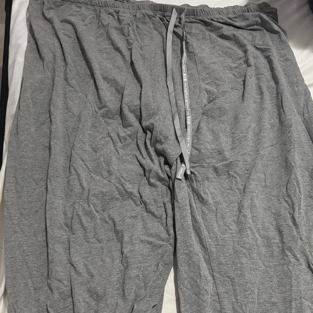 HUE Men's Gray Jogger Pants